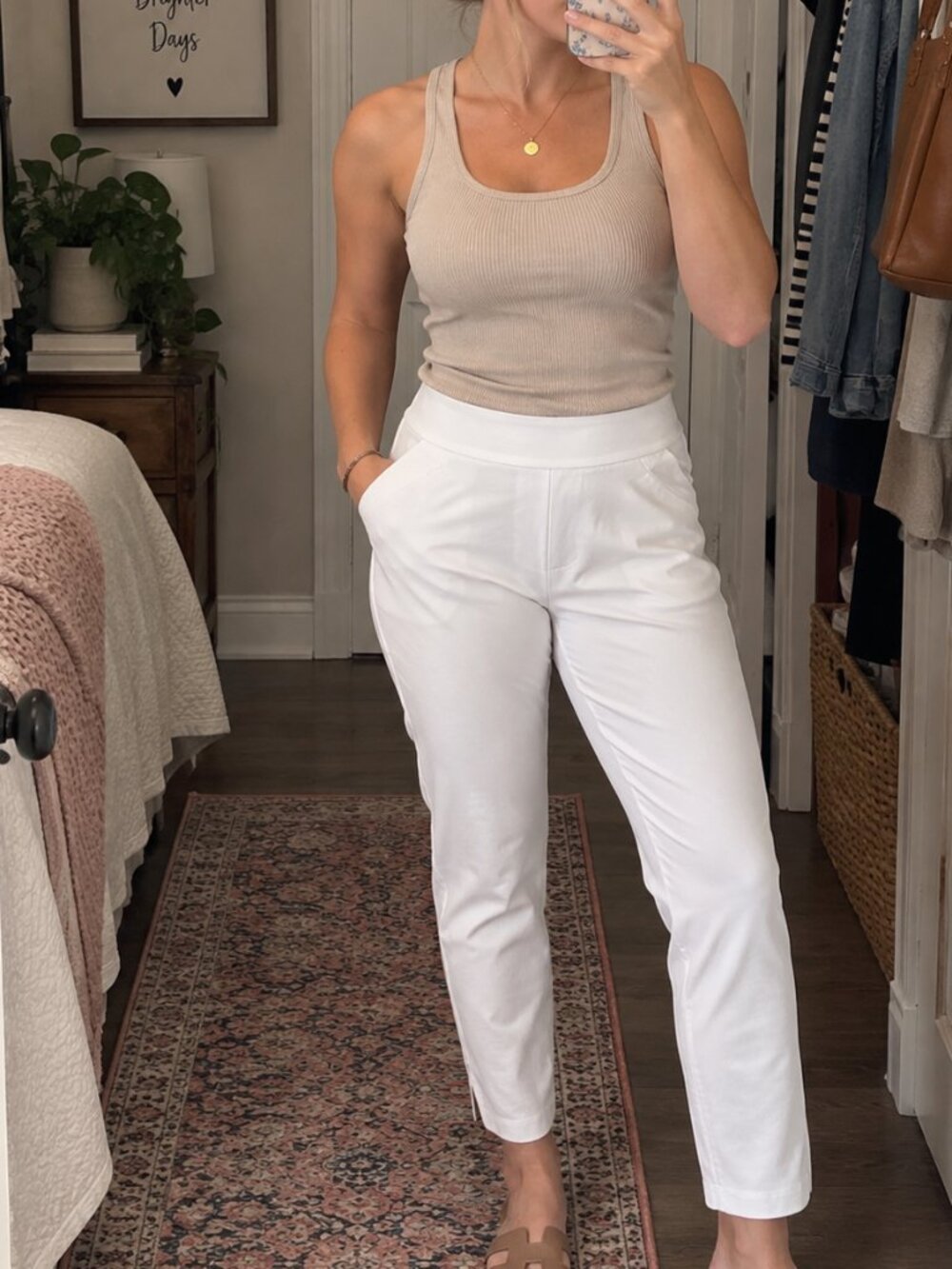 Susan Graver Pants XS White Pull On Slim Leg Ankle Stretch Career Casual